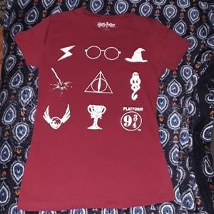 Harry Potter maroon tshirt